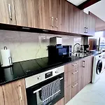 Finikoudes Nest 1 Lägenhet Larnaca