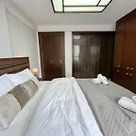 Finikoudes Nest 1