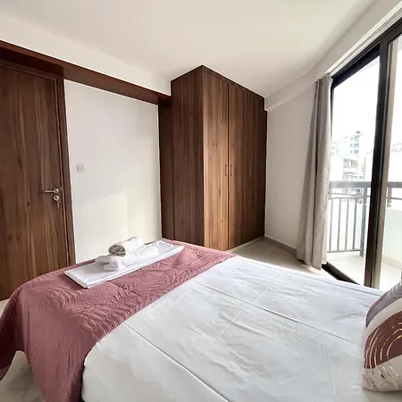 Finikoudes Nest 1 Appartamento Larnaca