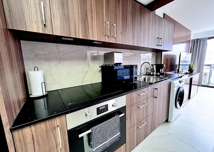 Finikoudes Nest 1 Appartement Larnaca